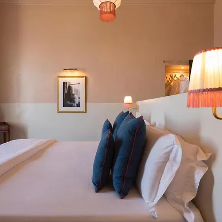 Palazzo Colombo فندق مبيت وإفطار غالّيبولي